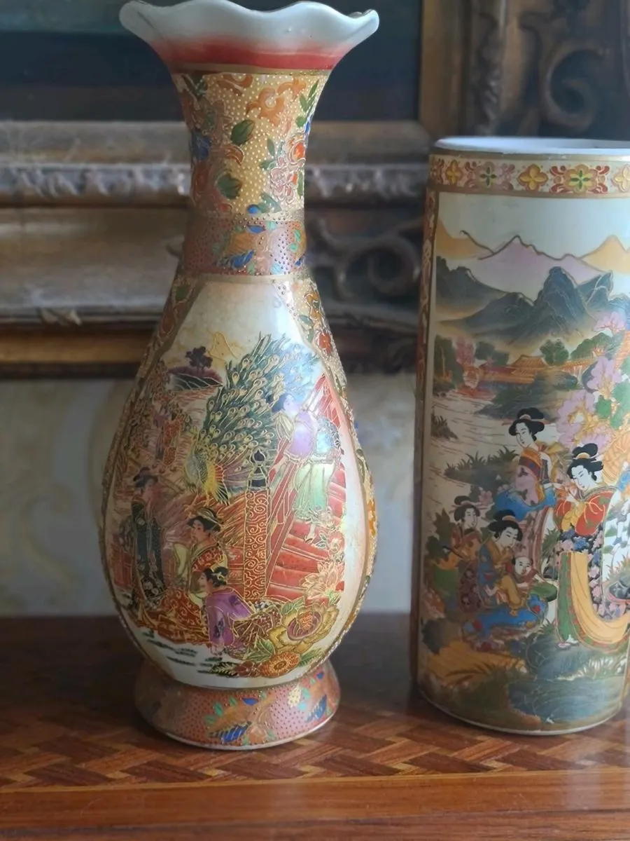 Satsuma vases POSTAGE AVAILABLE - Image 4