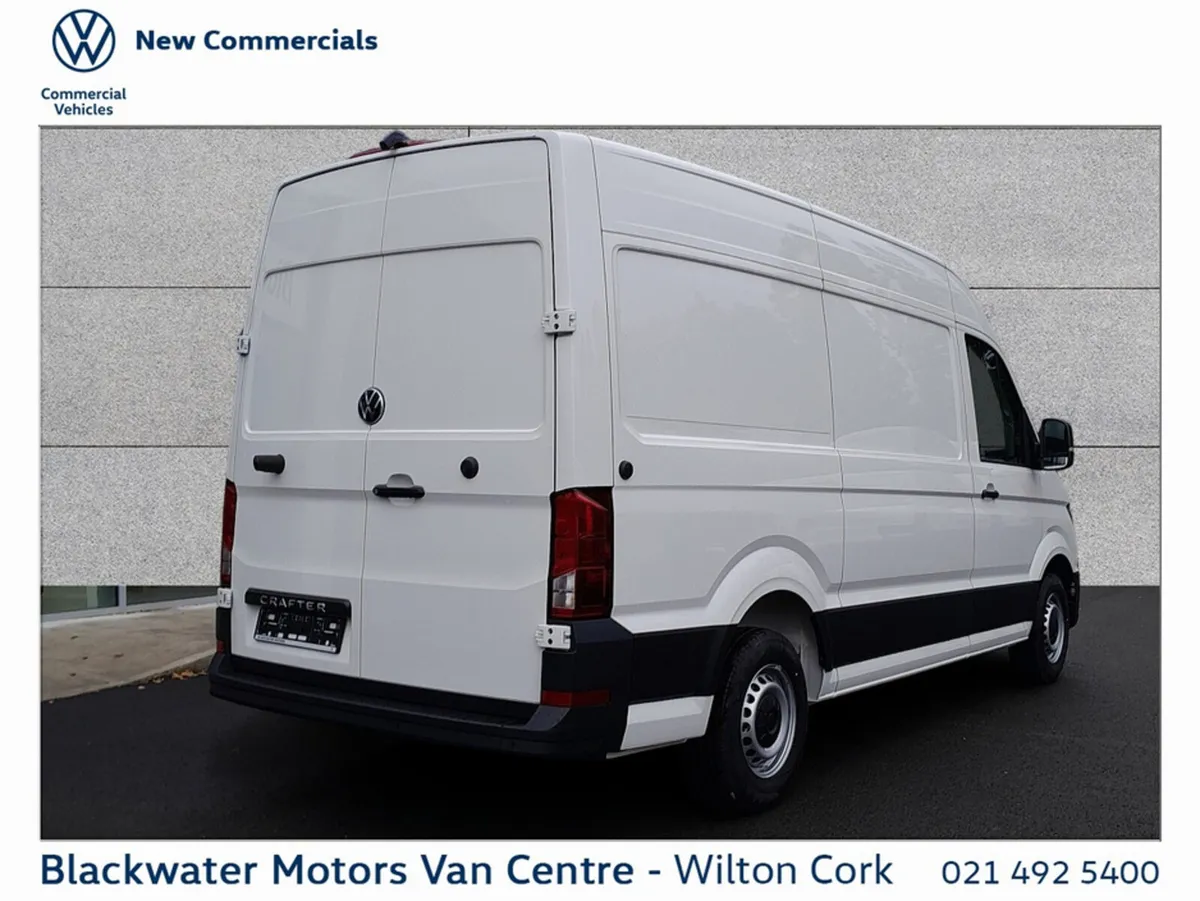 Volkswagen Crafter 30 TRENDLINE MWB 140HP M6F - Image 4