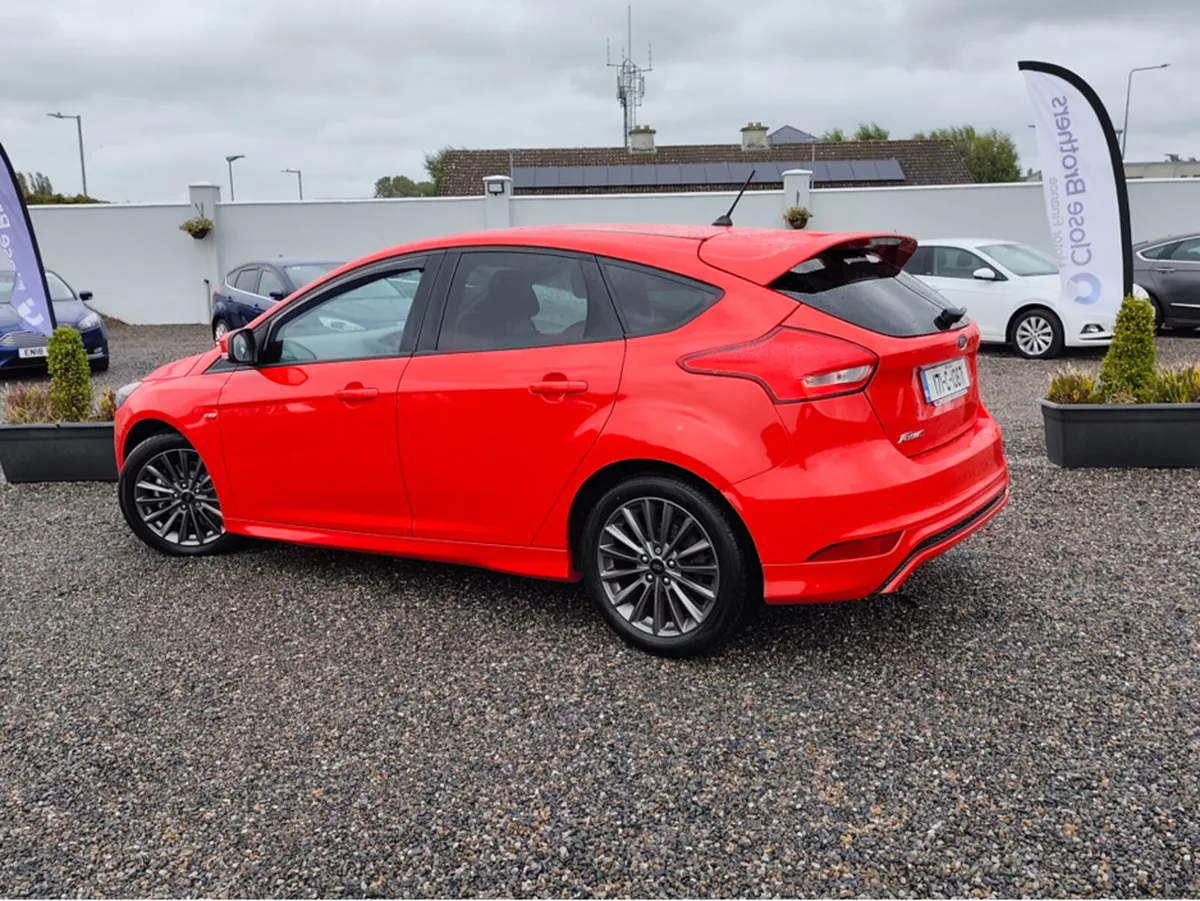 Ford Focus ST-LINE 2.0 TD 150PS 6SPEED 4DR - Image 4
