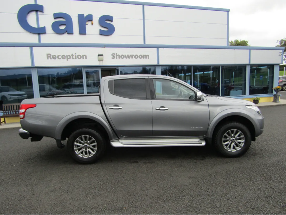 Mitsubishi L200 DI-D WARRIOR DC 4DR 2.5 DID - Image 3
