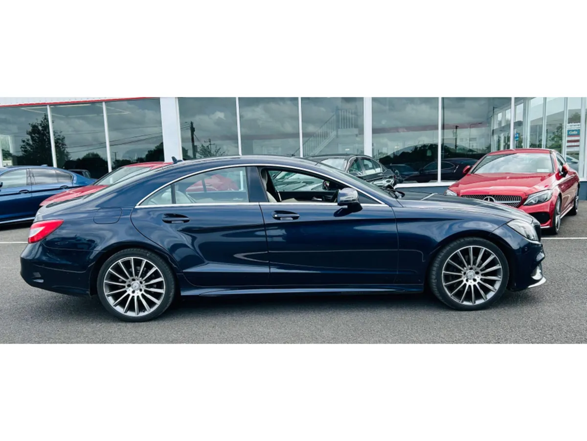 Mercedes-Benz CLS 220 D AMG LINE *Porcelain Leathe - Image 3