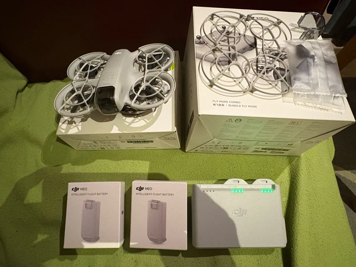 Dji Neo Fly More Combo - Image 1