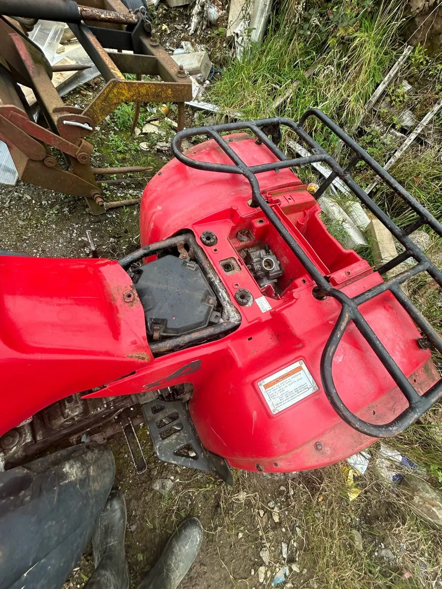 Honda 300 for breaking - Image 4