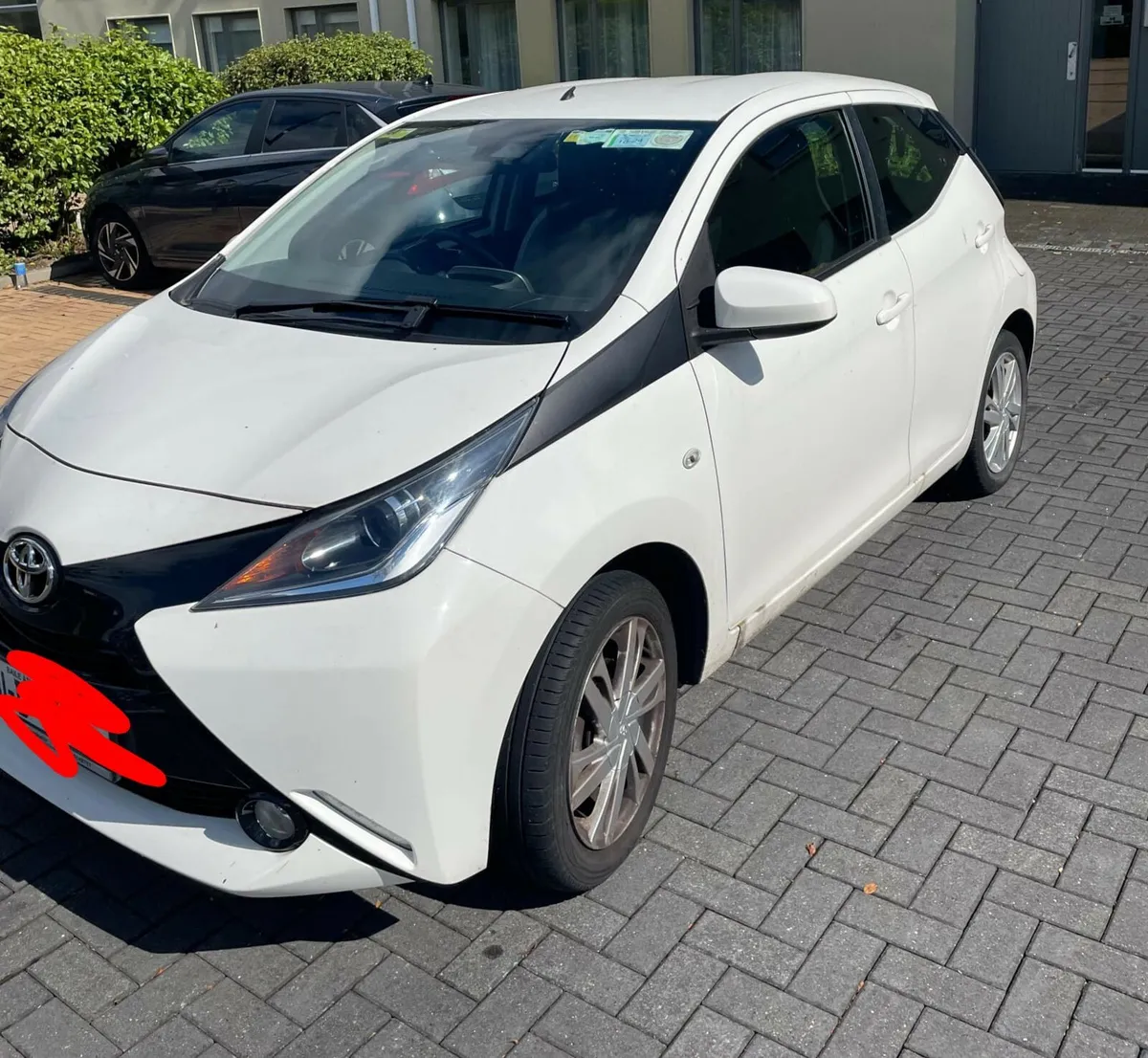 Car - Image 1