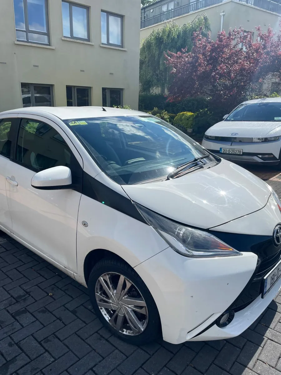 Car - Image 4