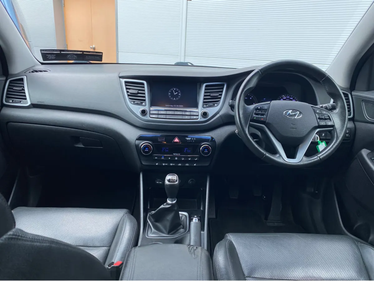 Hyundai Tucson EXECUTIVE 1.7CDTI 5DR - Image 3