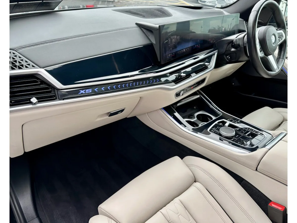 BMW X5 XDRIVE50E M SPORT AUTO - Image 3