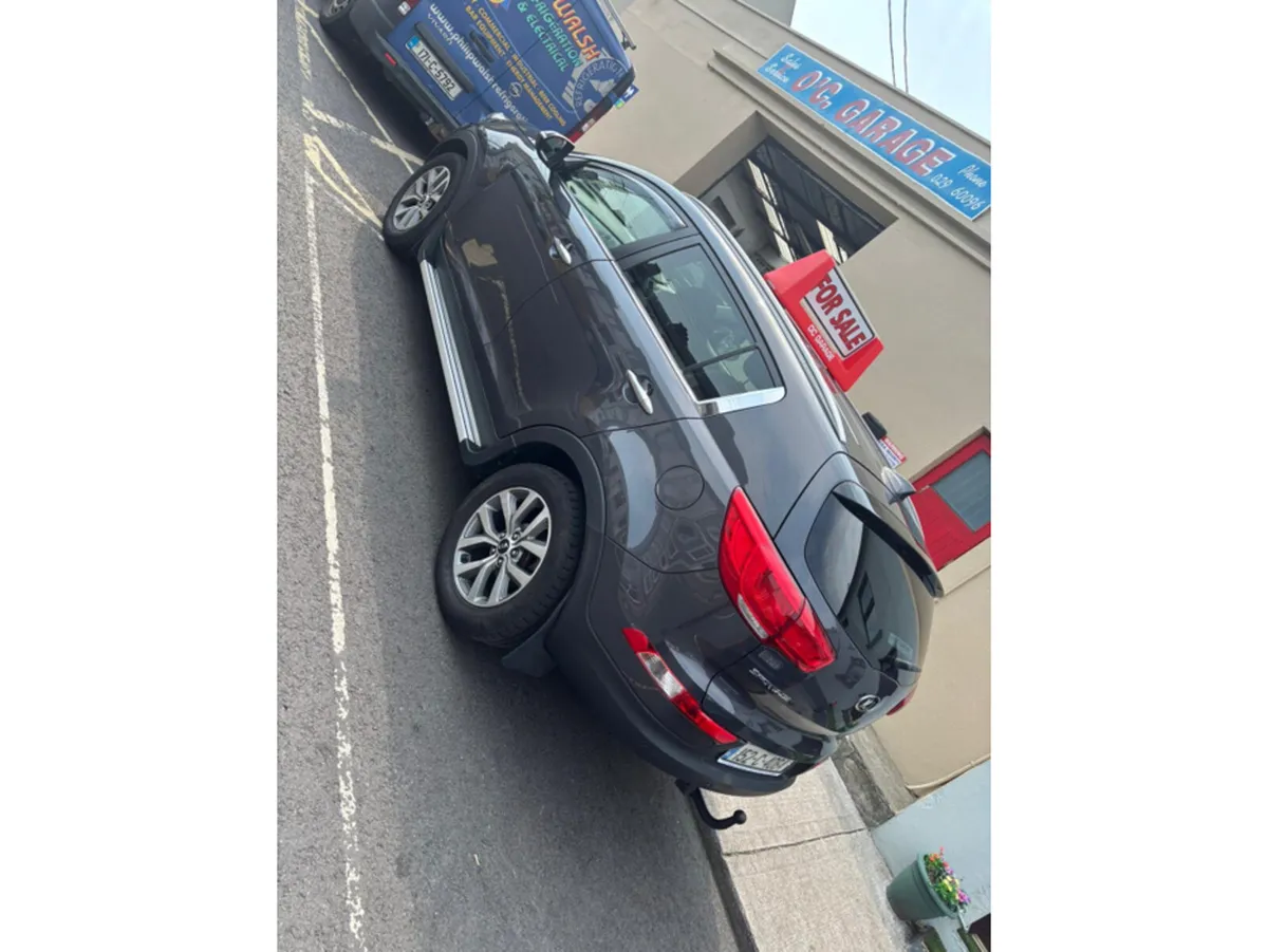 Kia Sportage PLATINUM SE 4DR - Image 4