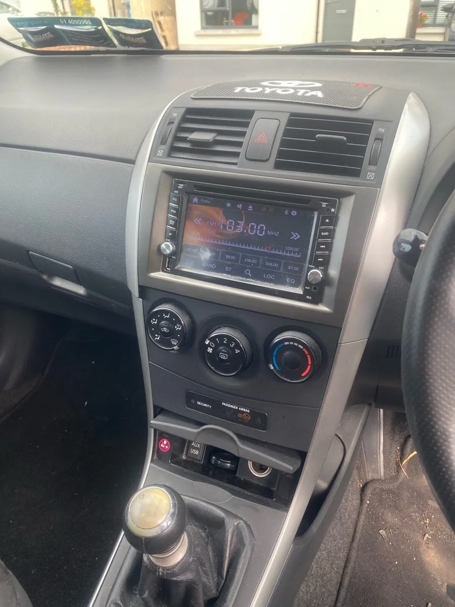 Toyota corolla - Image 1