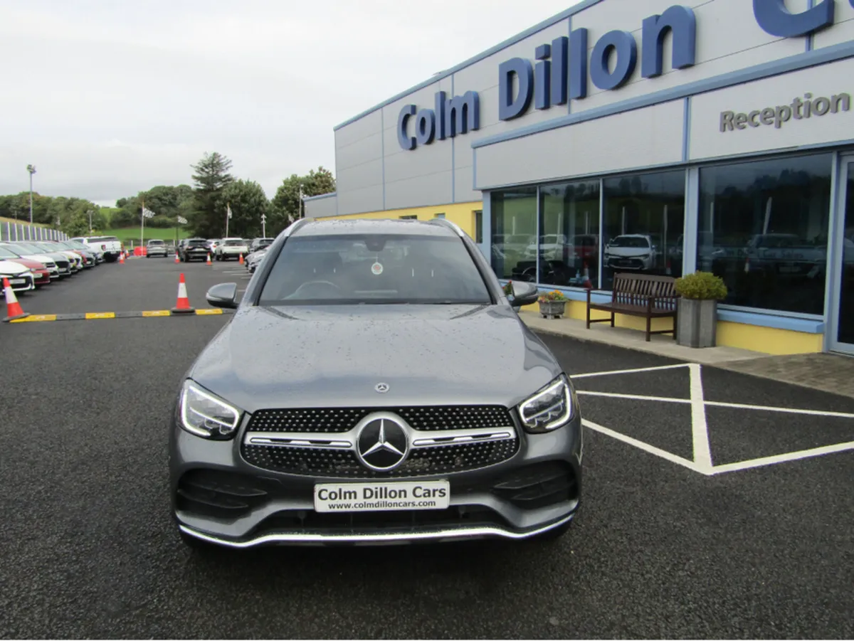 Mercedes-Benz GL-Class D 4MATIC AMG LINE - Image 4