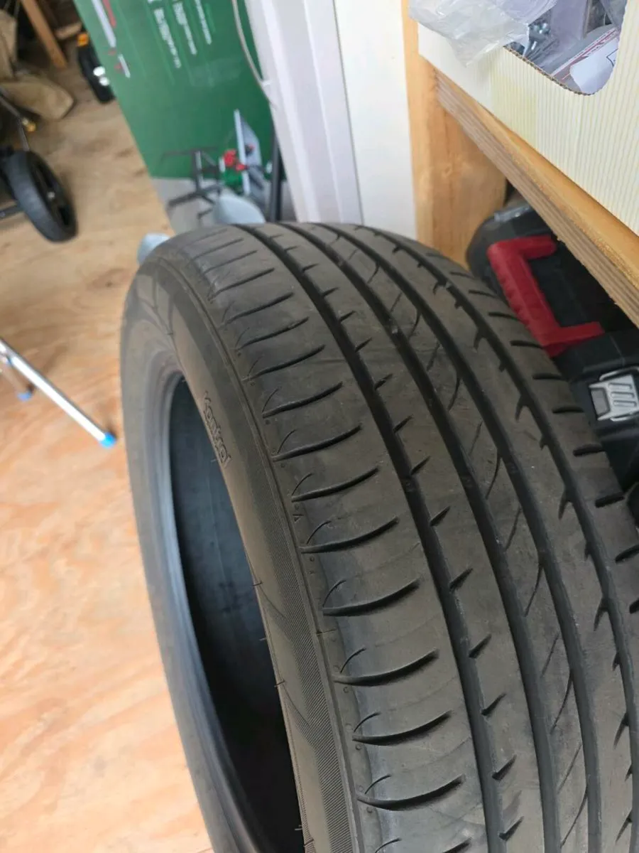 Tyres HANKOK 235/55 R19 - Image 2