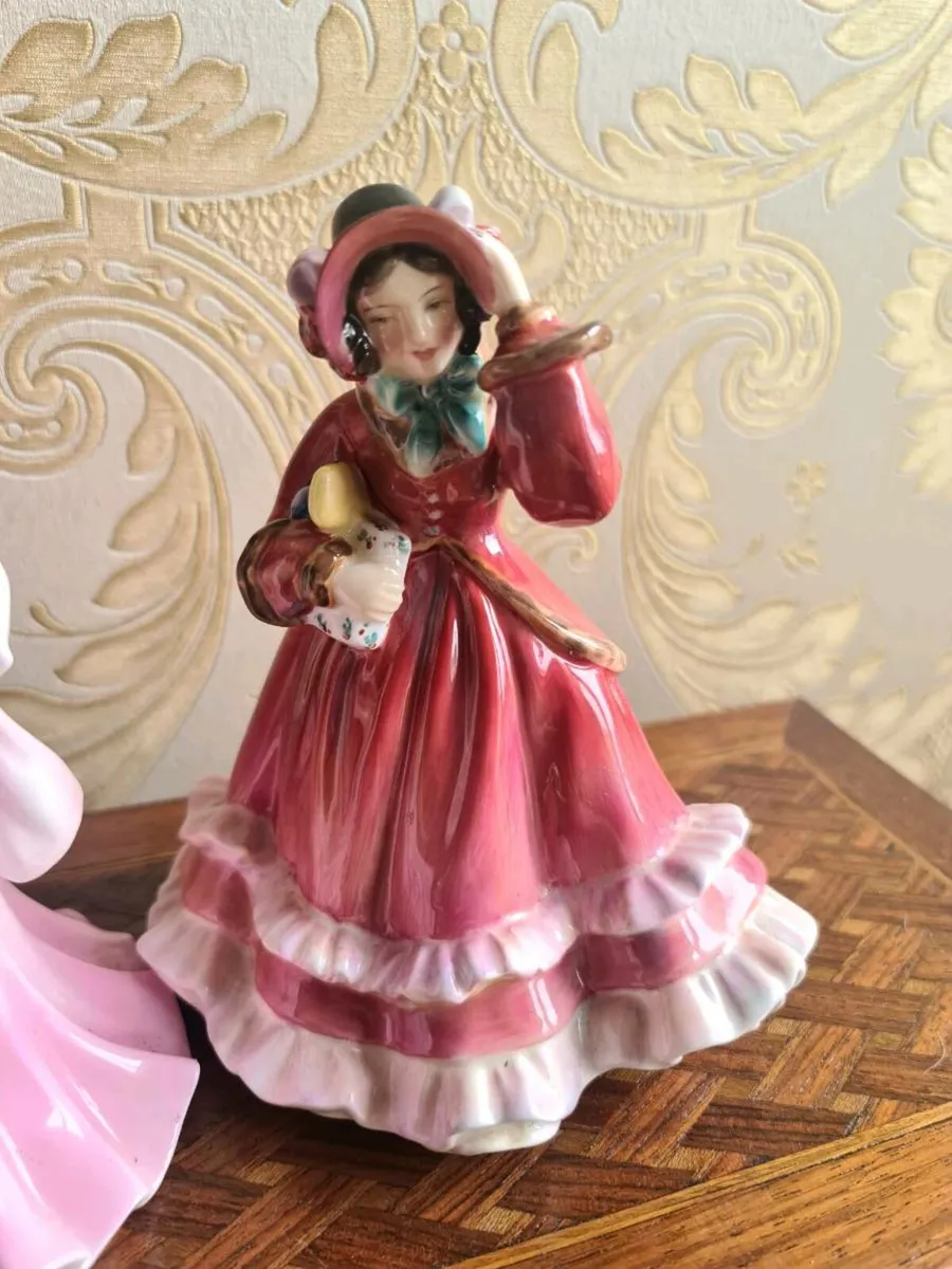 A selection of vintage Royal doulton figurines - Image 2