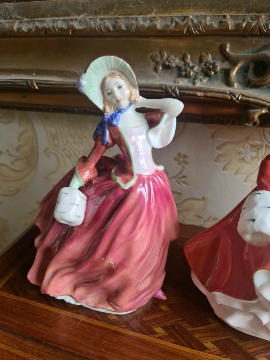 A selection of vintage Royal doulton figurines - Image 3