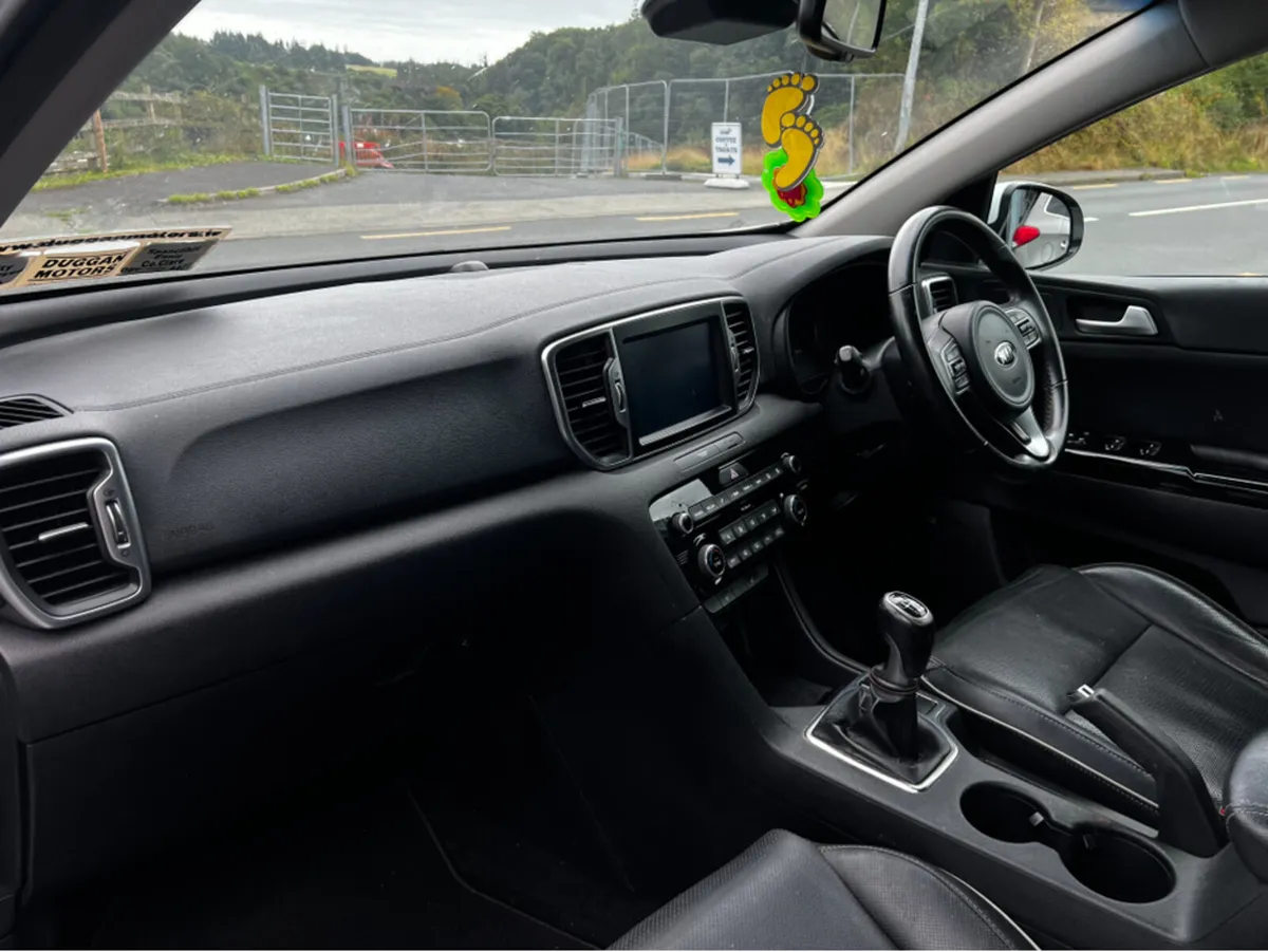 Kia Sportage 3 ISG 114BHP HIGHEST SPEC LOW KMS - Image 4