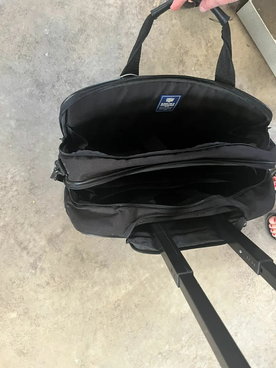 Samsung Rolling Shoulder Bag - Image 2