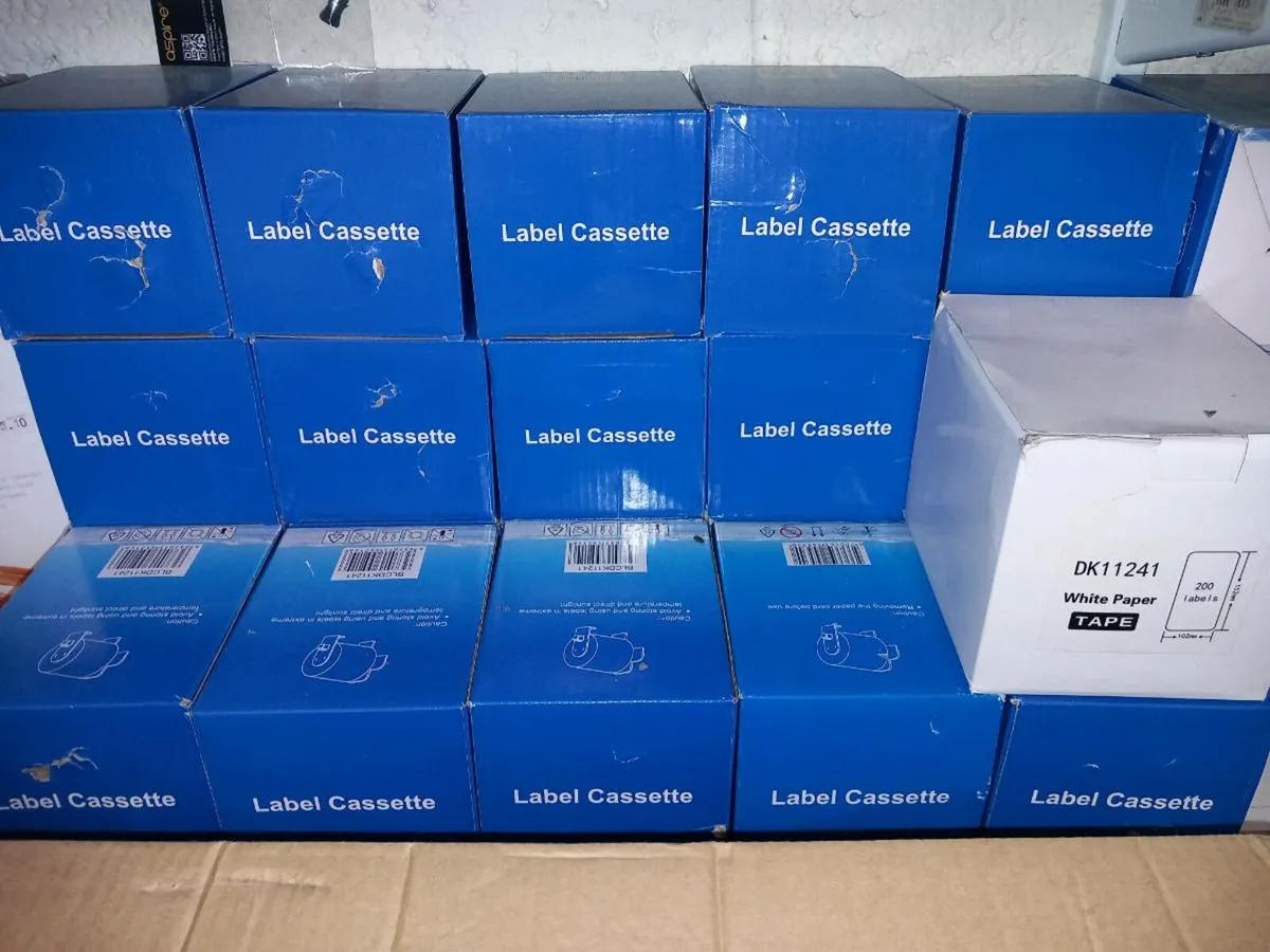 Brother label printer and compatible rolls x60 - Image 4