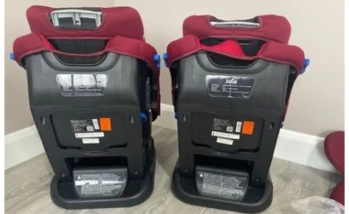 Joie Stedi car seats - Image 3