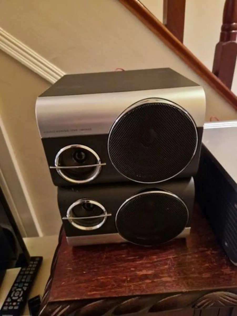 Logik LM100U Hifi Music Stereo System with Remote - Image 3