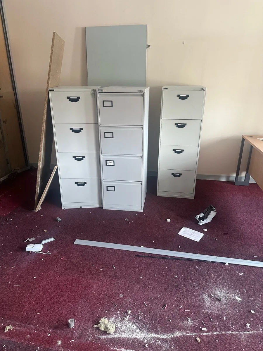 Office furniture - Image 4