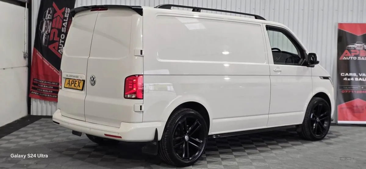 Volkswagen Transporter T28 SWB Diesel - Image 3