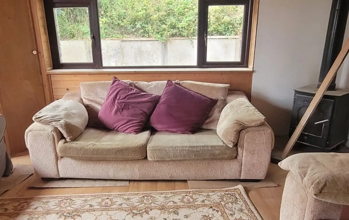 Couch 3 seater FREE - Image 3