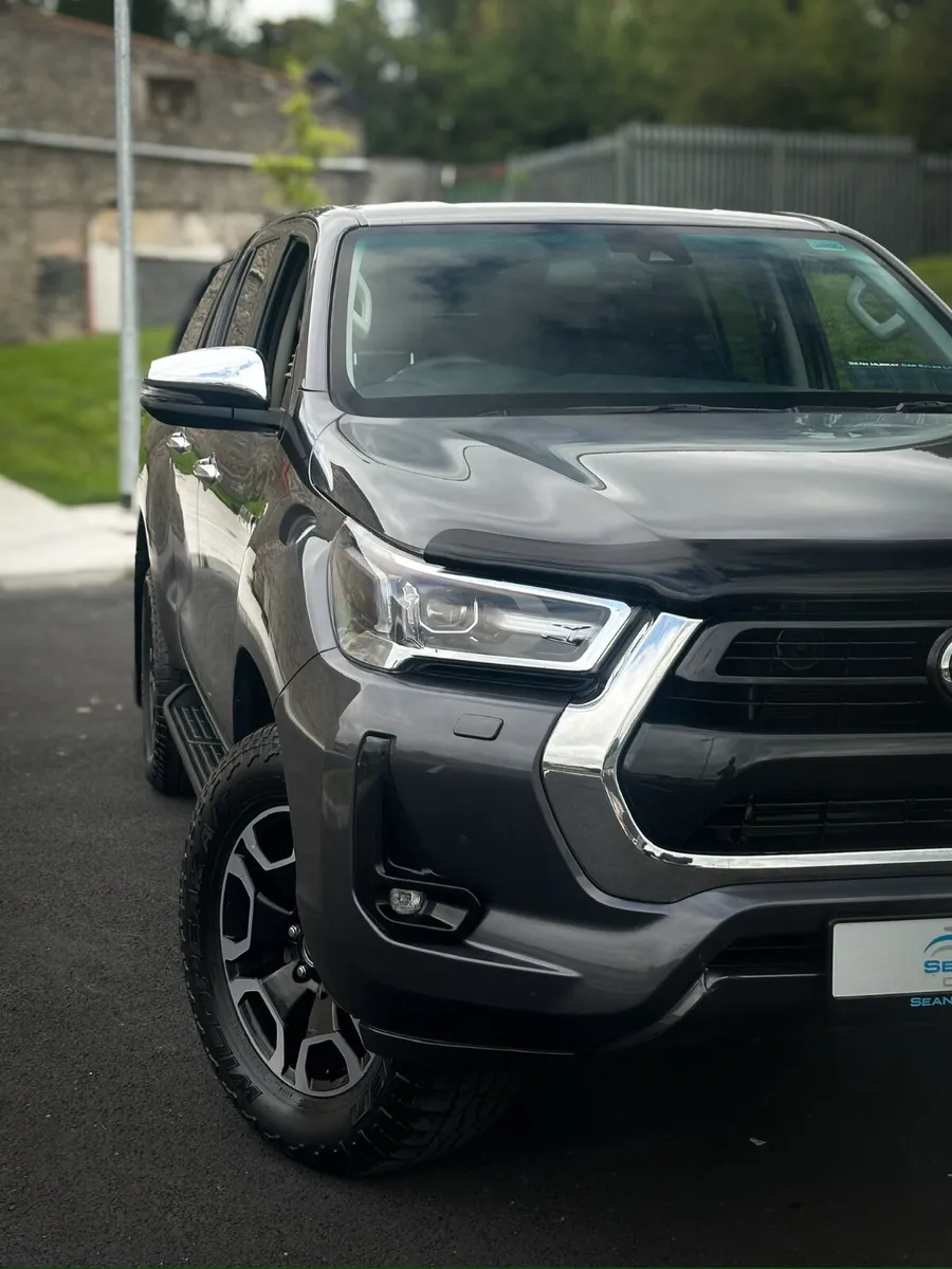 Toyota Hilux 2022 - Image 3