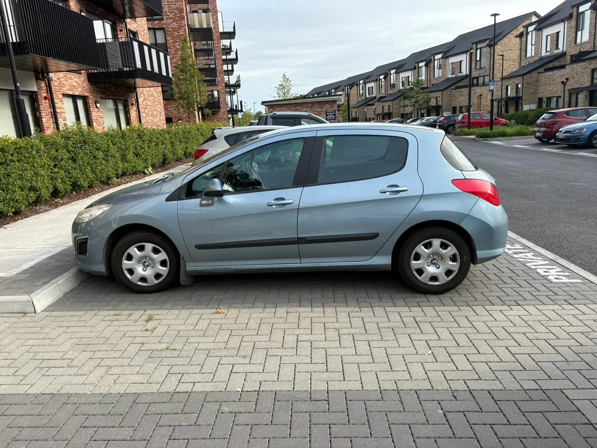 Peugeot 308 - Image 3