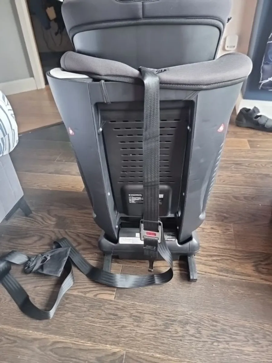 Joie Car Seat - Image 3
