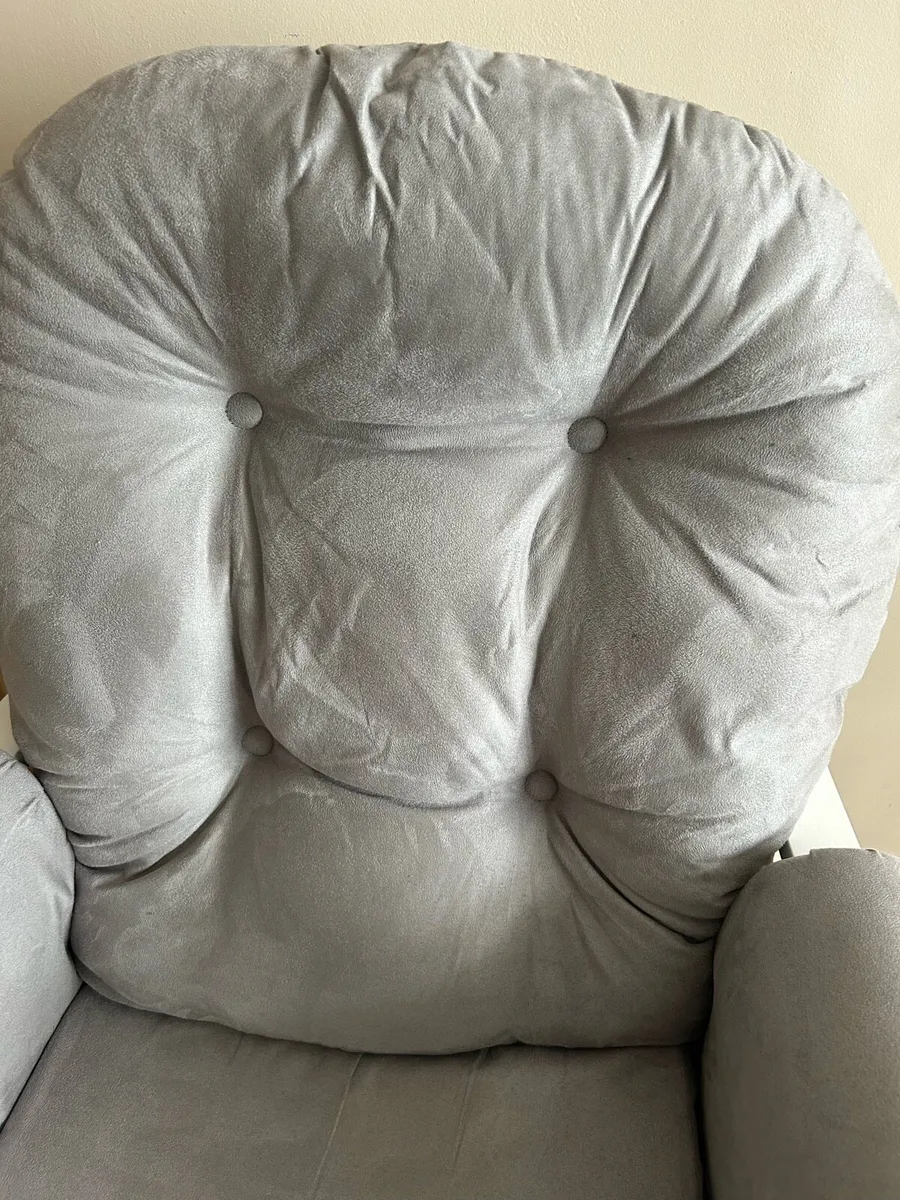 Babylo Gliding Rocking Chair - Image 3