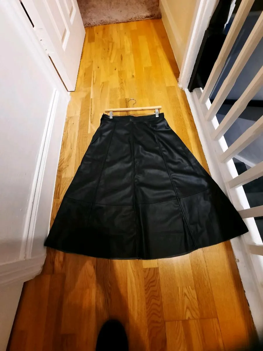 H&M leatherette Skirt - Image 2