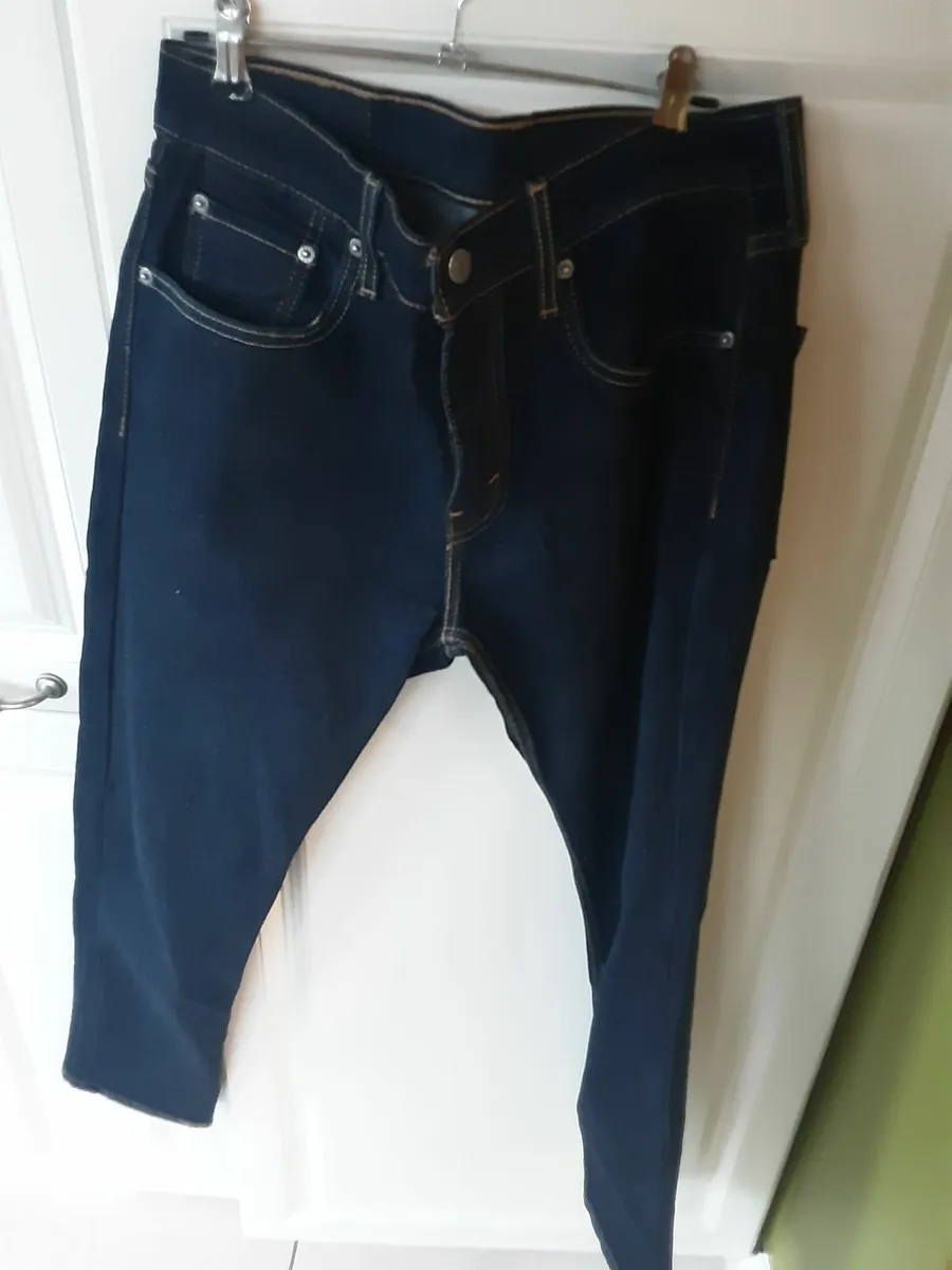 Mens levis jeans - Image 1