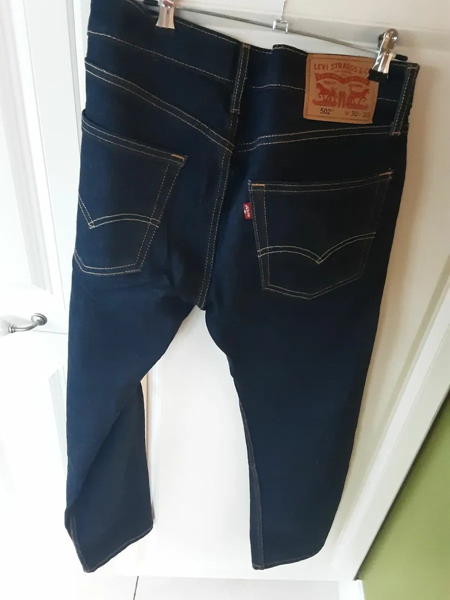Mens levis jeans - Image 2