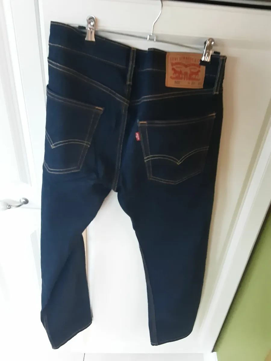 Mens levis jeans - Image 3