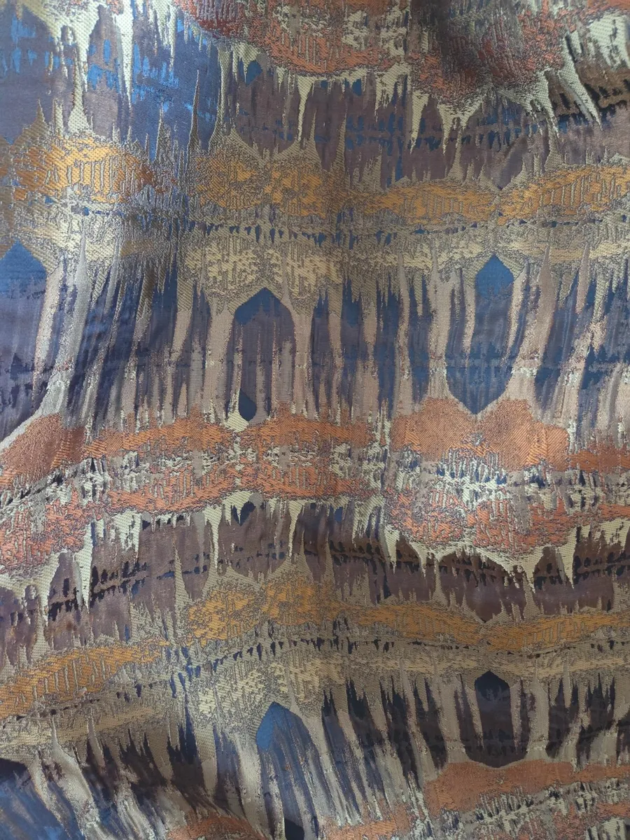Curtains - Image 2
