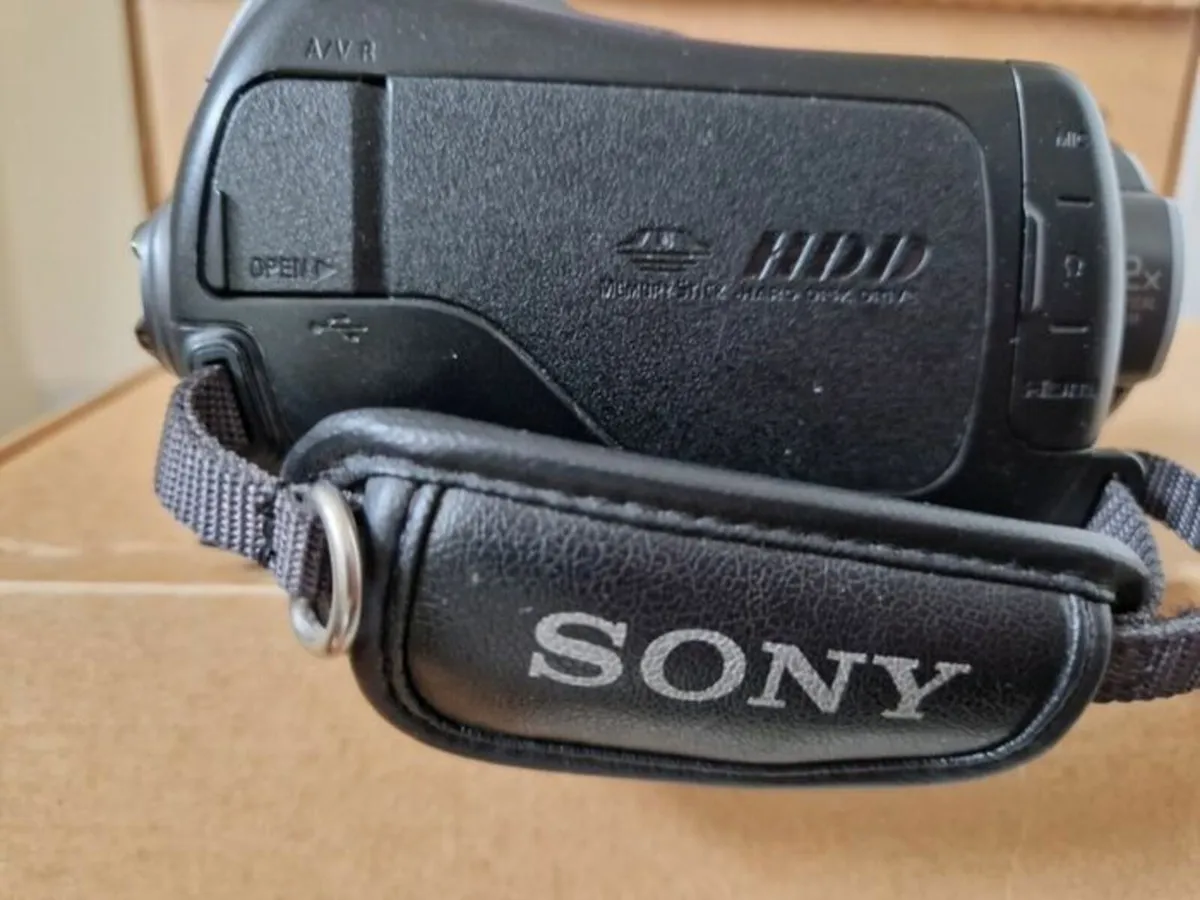 SONY Digital HD Video Camera Model HDR-SR11E - Image 4