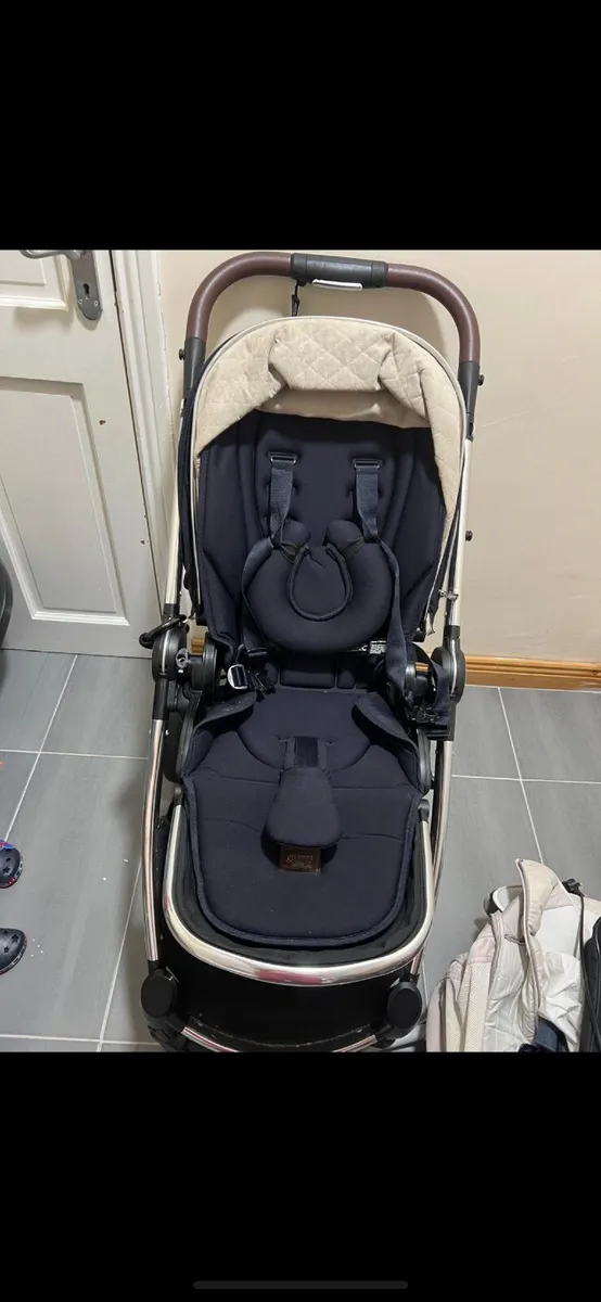 Mamas and papas occaro pram - Image 2