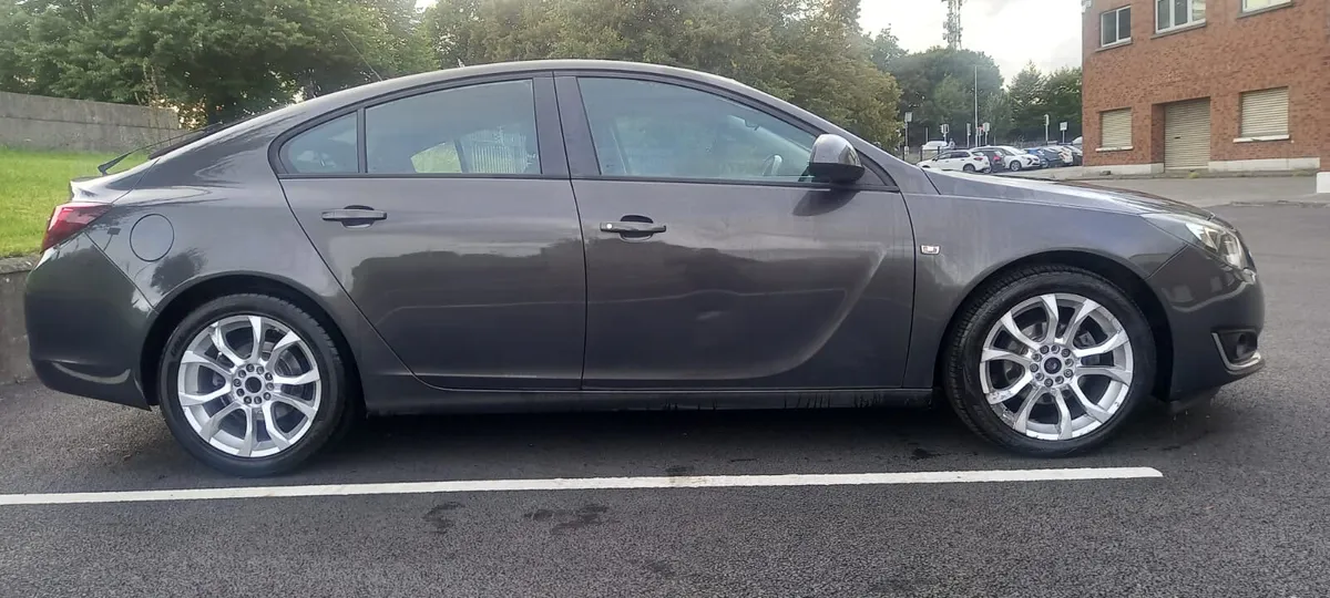Opel Insignia 2014 - Image 1