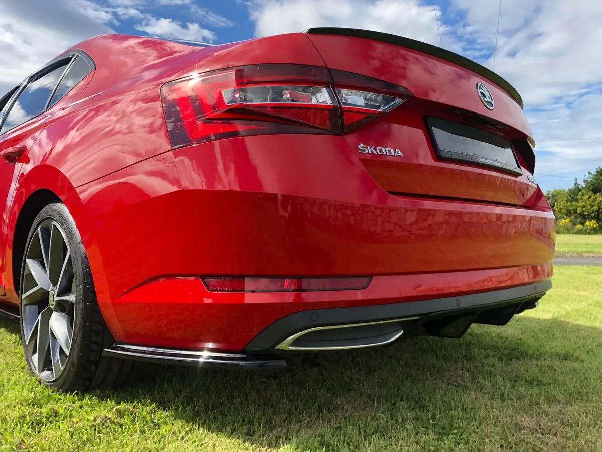 Skoda superb sportline 190 dsg low miles - Image 3