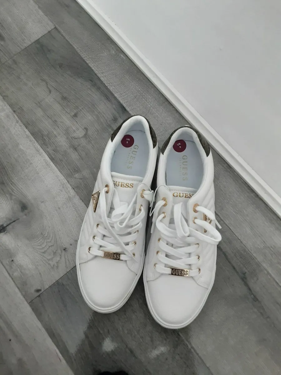 Ladies white Guess runners - Image 4