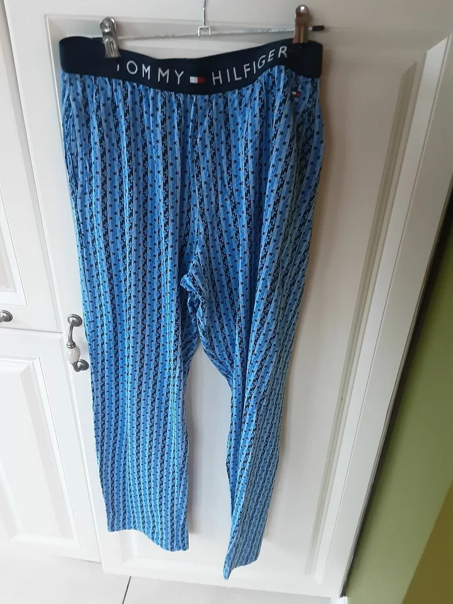 Mens selection of pyjamas - Image 4