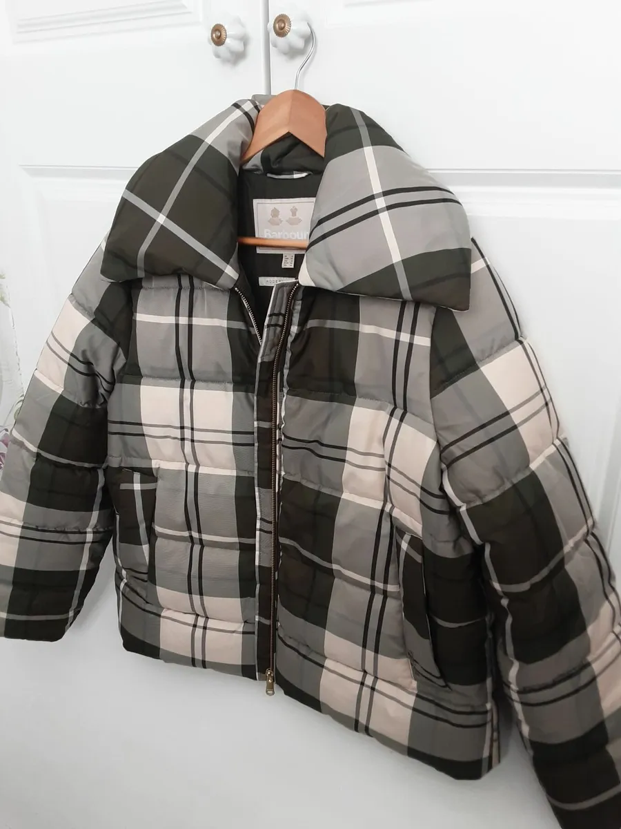 Ladies Barbour green jacket new - Image 1