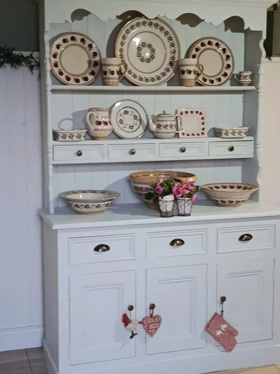 Solid kitchen dresser delivery arranged - Image 1