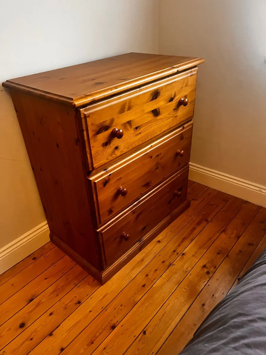 Chest of drawers for sale - Image 1