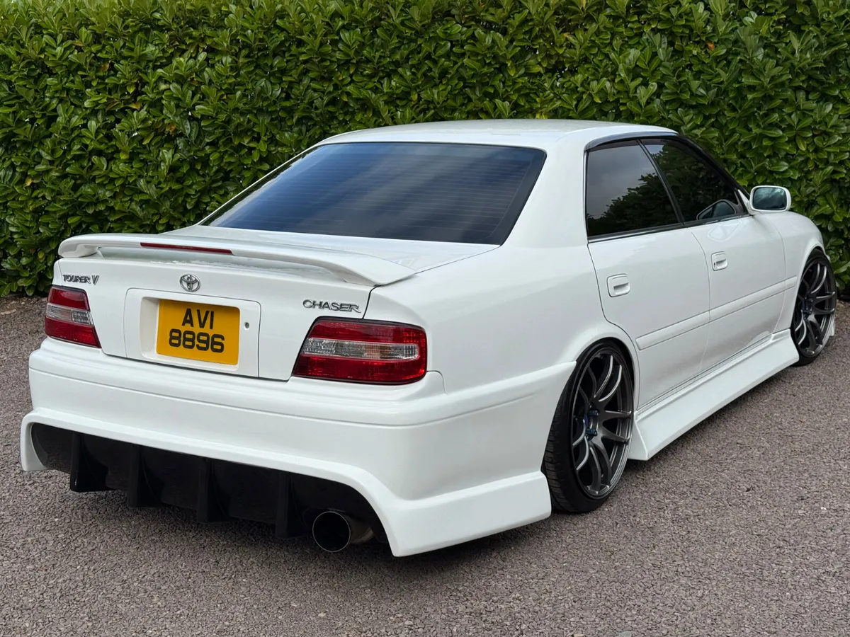 Toyota Chaser JZX100 Tourer V - Image 4