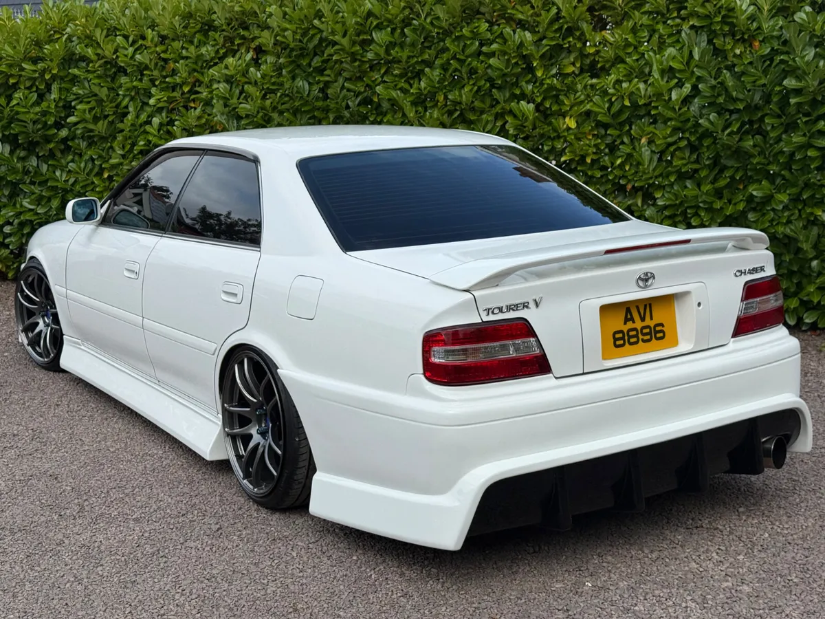 Toyota Chaser JZX100 Tourer V - Image 2