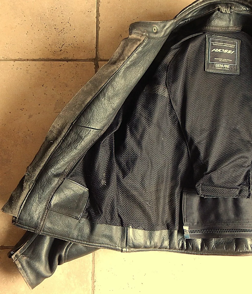 Riossi Vintage Black Cowhide Motorcycle Jacket - Image 4