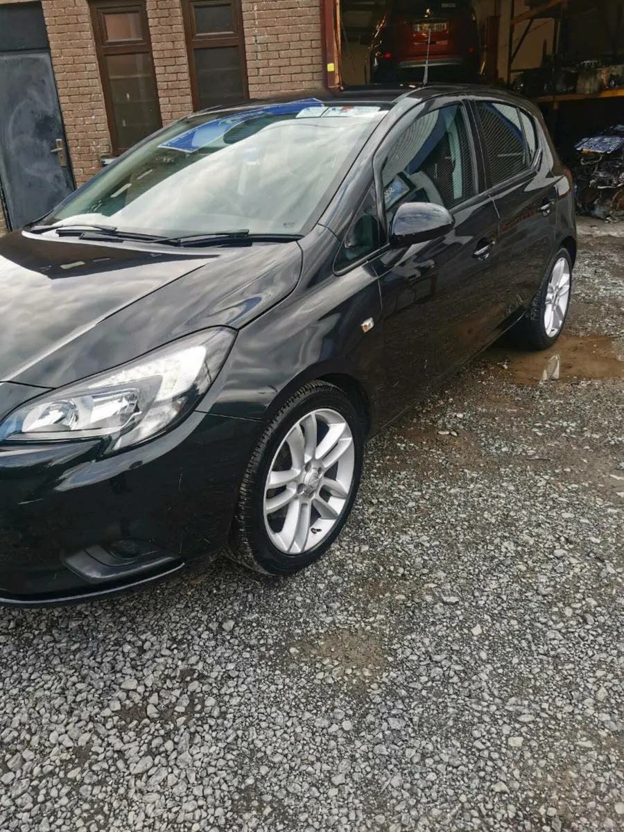 Corsa - Image 1