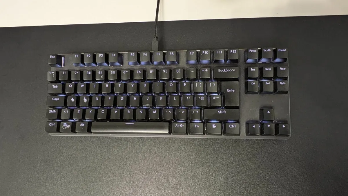 Mechanical keyboard Glorious GMMK tenkeyless - Image 1