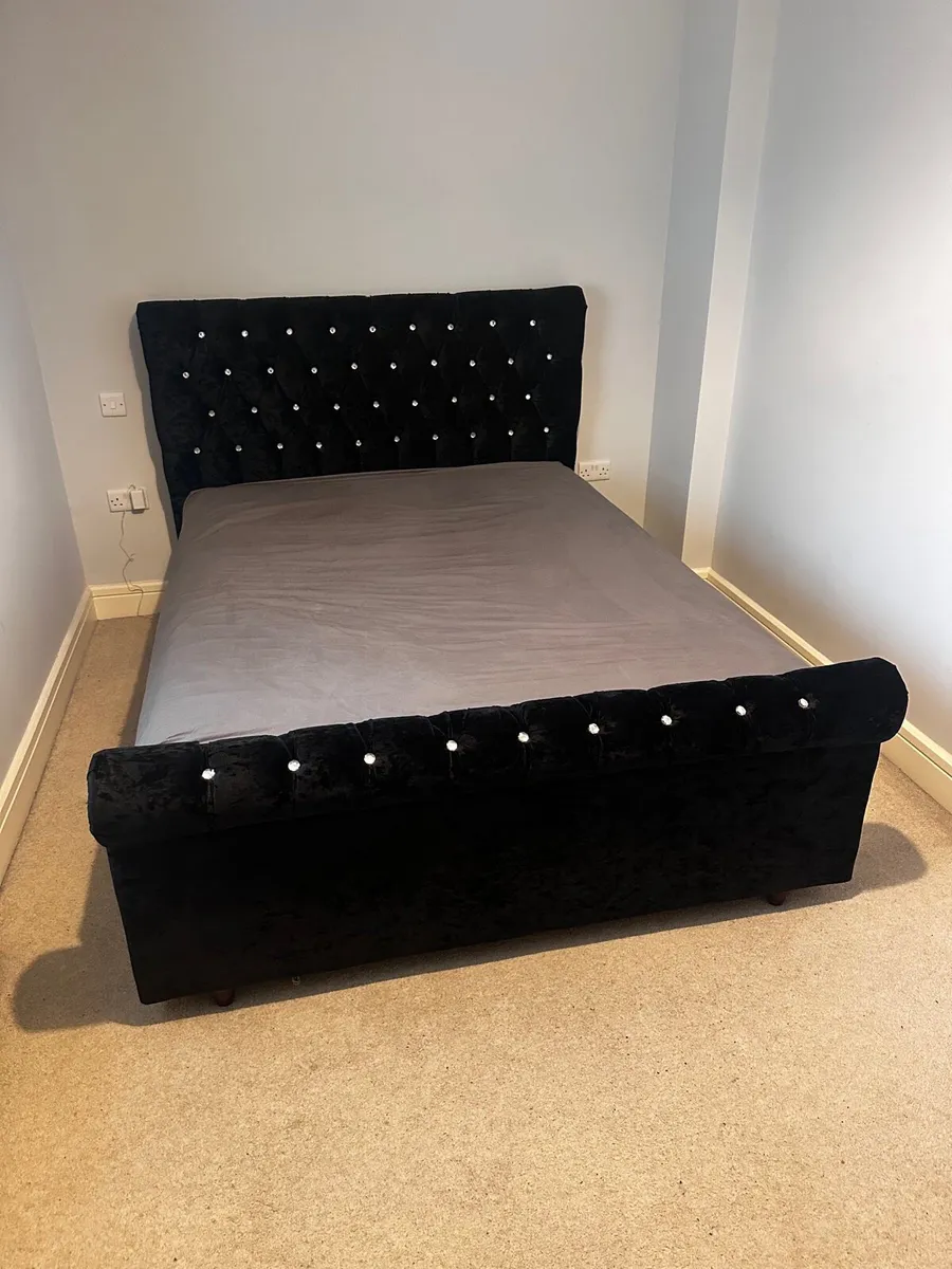 King size velvet bed frame - Image 1