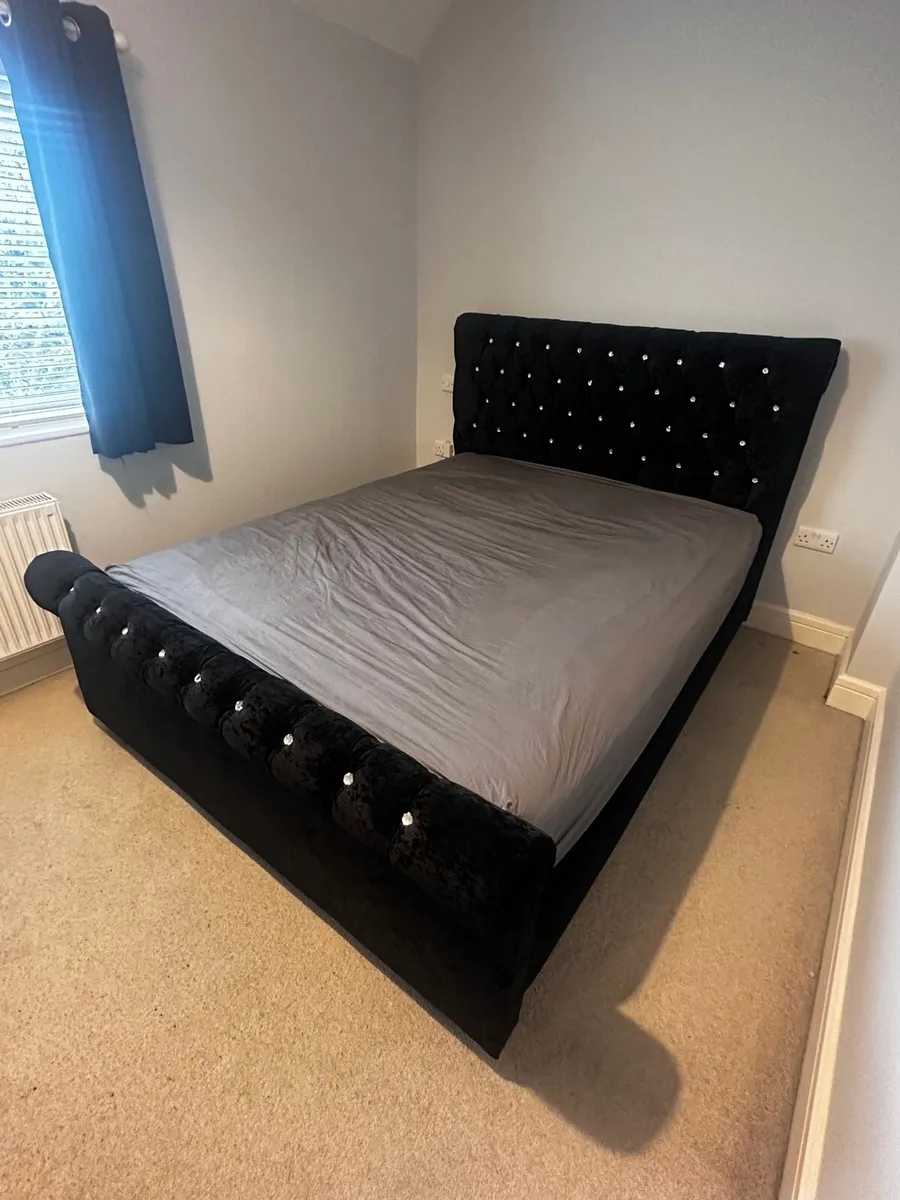 King size velvet bed frame - Image 2